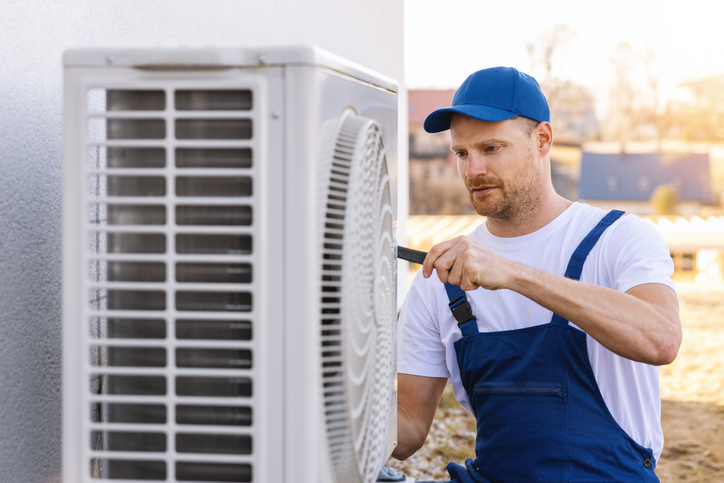 DIY Heat Pump Repair vs. Professional Service What You Can Do and When to Hire a Professional